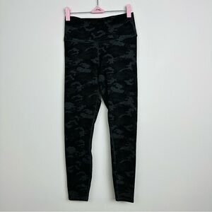 Fabletics Women's Black and Green Camo Leggings Size XS